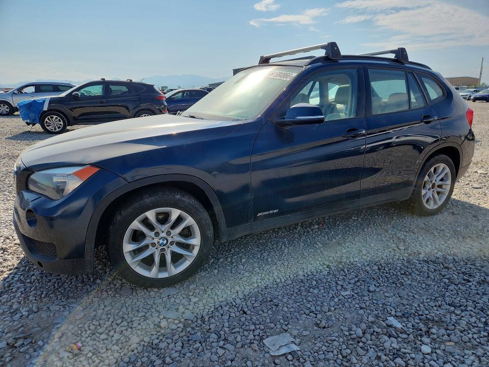 2015 BMW X1 — фото 1
