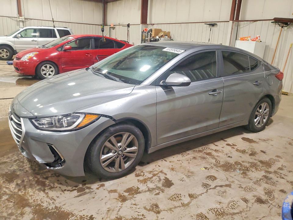 2017 Hyundai Elantra — фото 1