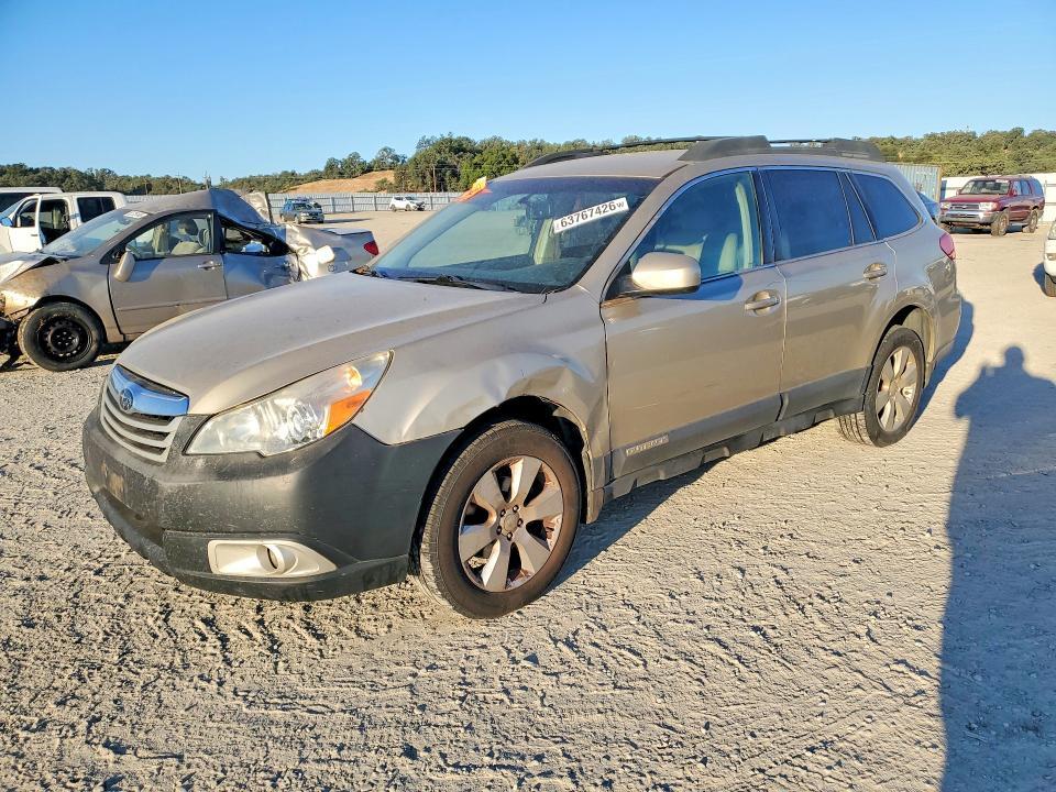 2010 Subaru Outback — фото 1