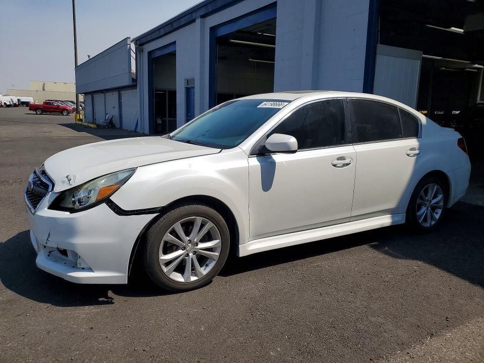 2013 Subaru Legacy — фото 1