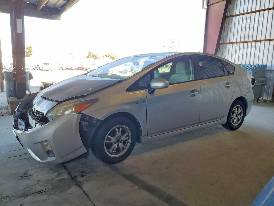 2010 Toyota Prius — фото 1