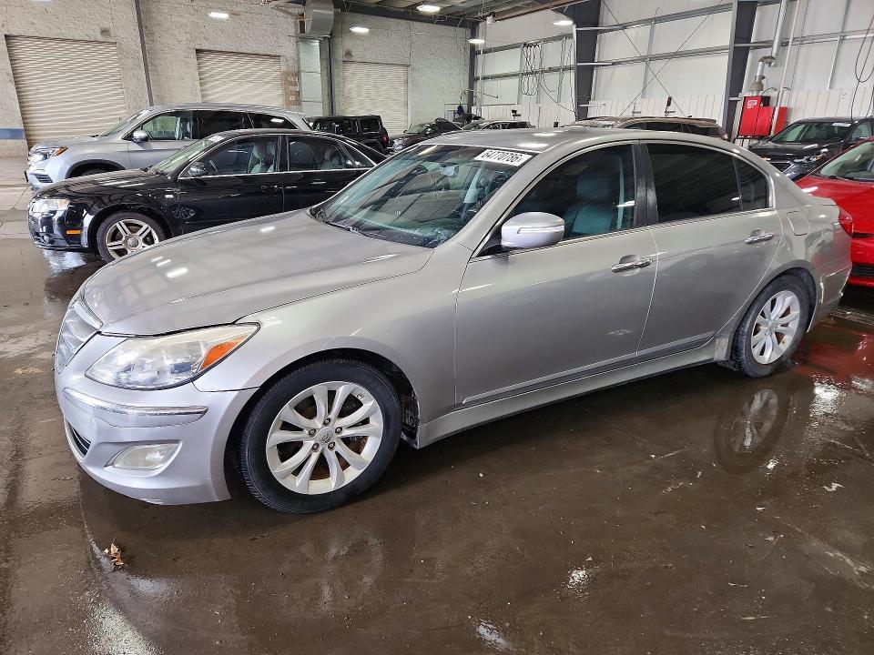 2012 Hyundai Genesis — фото 1
