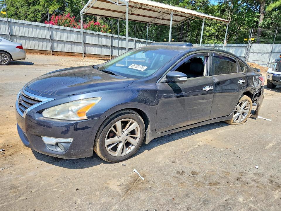 2015 Nissan Altima — фото 1