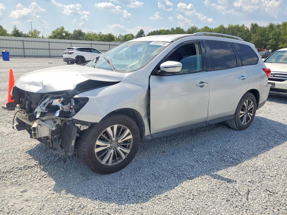 2019 Nissan Pathfinder — фото 1