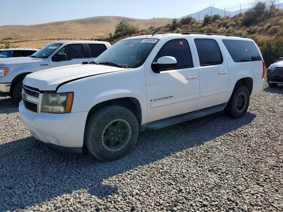 2007 Chevrolet Suburban — фото 1