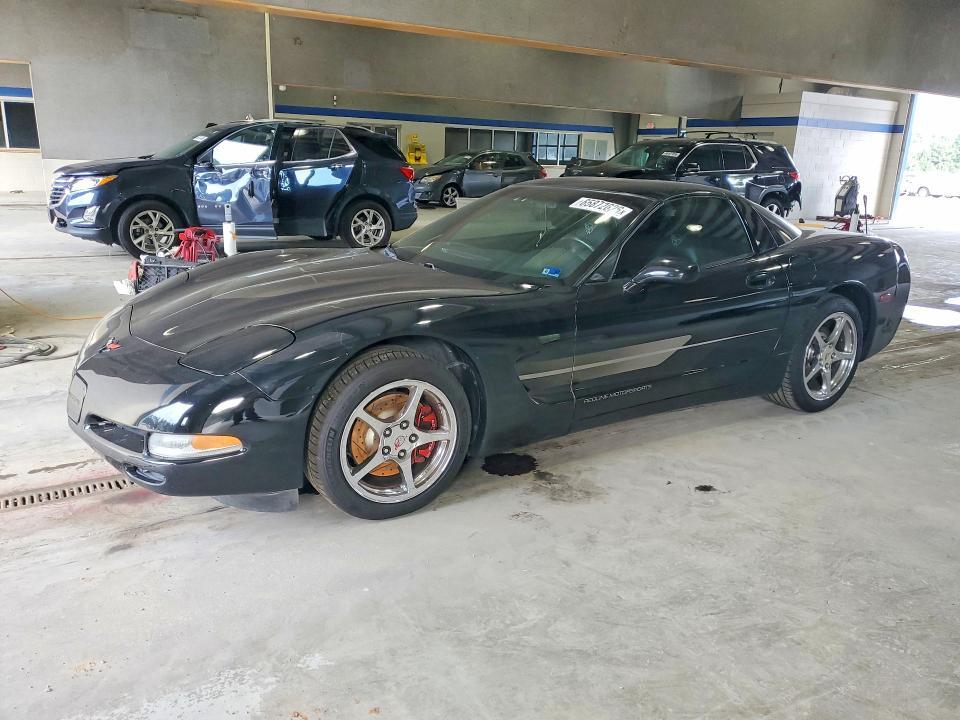 2002 Chevrolet Corvette — фото 1