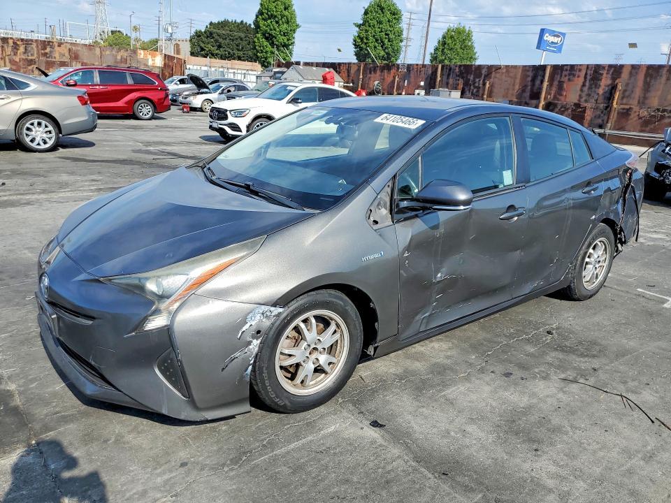 2016 Toyota Prius — фото 1