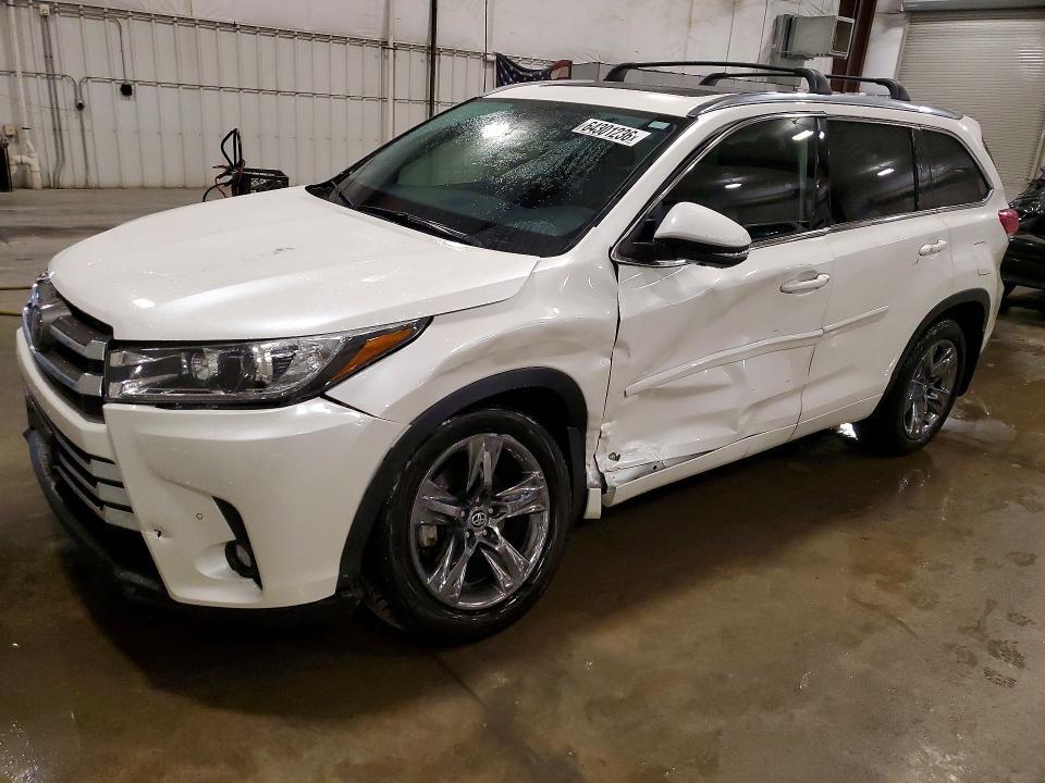 2019 Toyota Highlander — фото 1