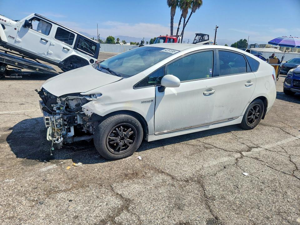 2014 Toyota Prius — фото 1