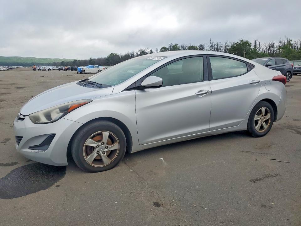2015 Hyundai Elantra — фото 1