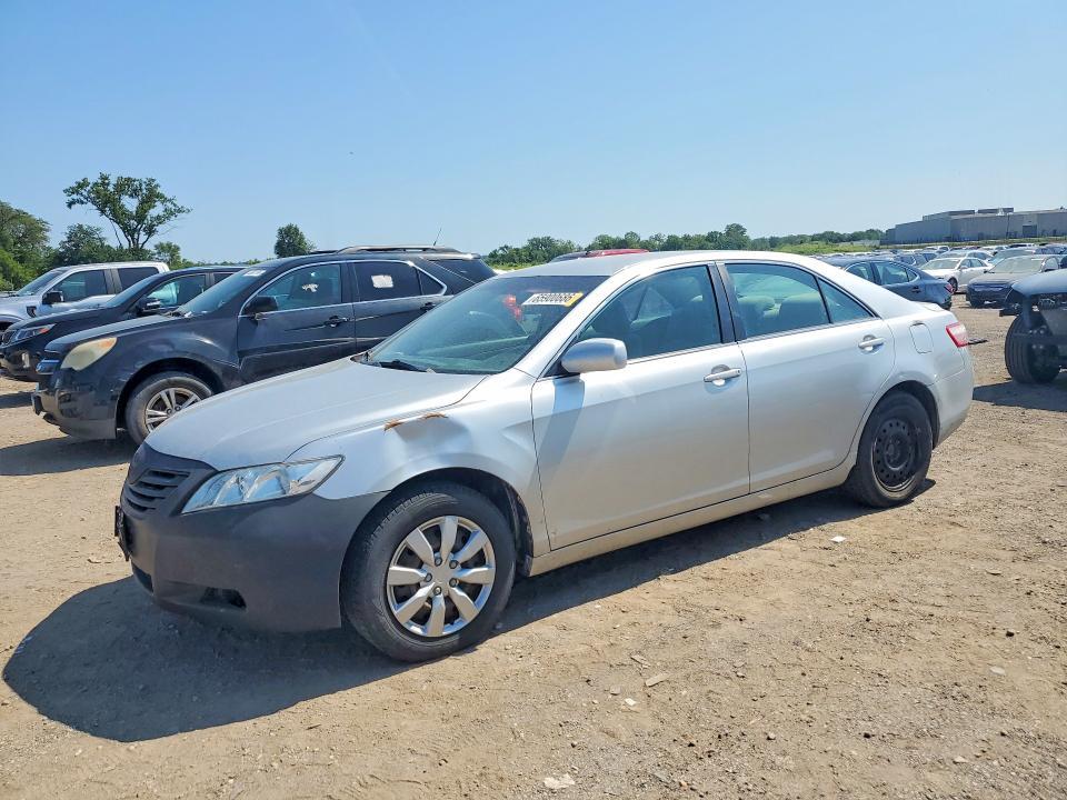 2009 Toyota Camry — фото 1