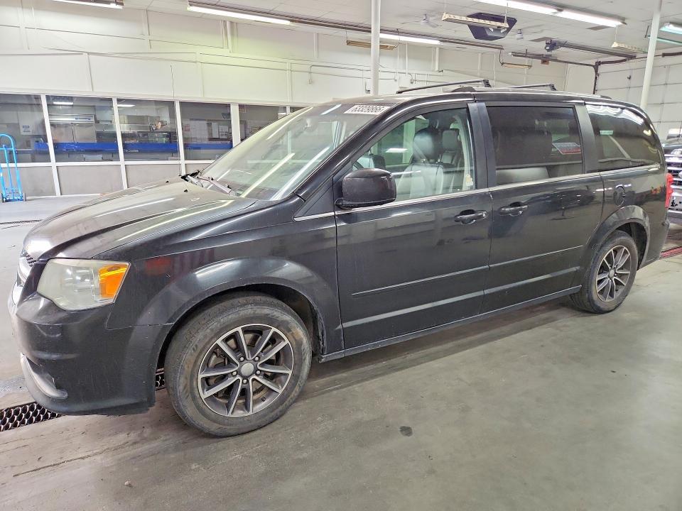 2017 Dodge Grand Caravan — фото 1