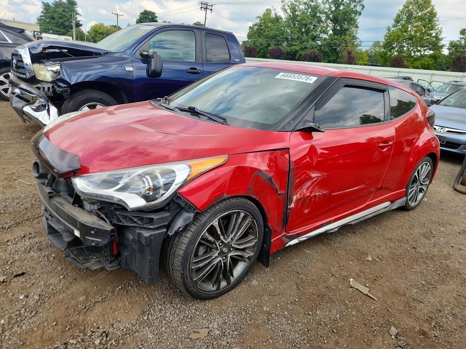 2016 Hyundai Veloster — фото 1