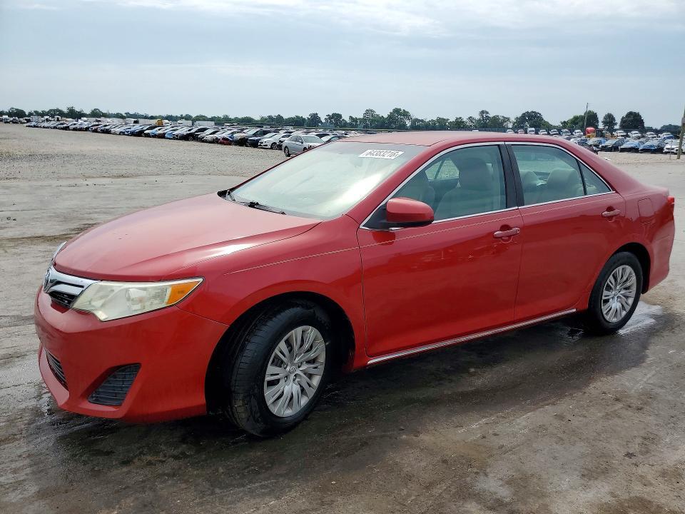2012 Toyota Camry — фото 1