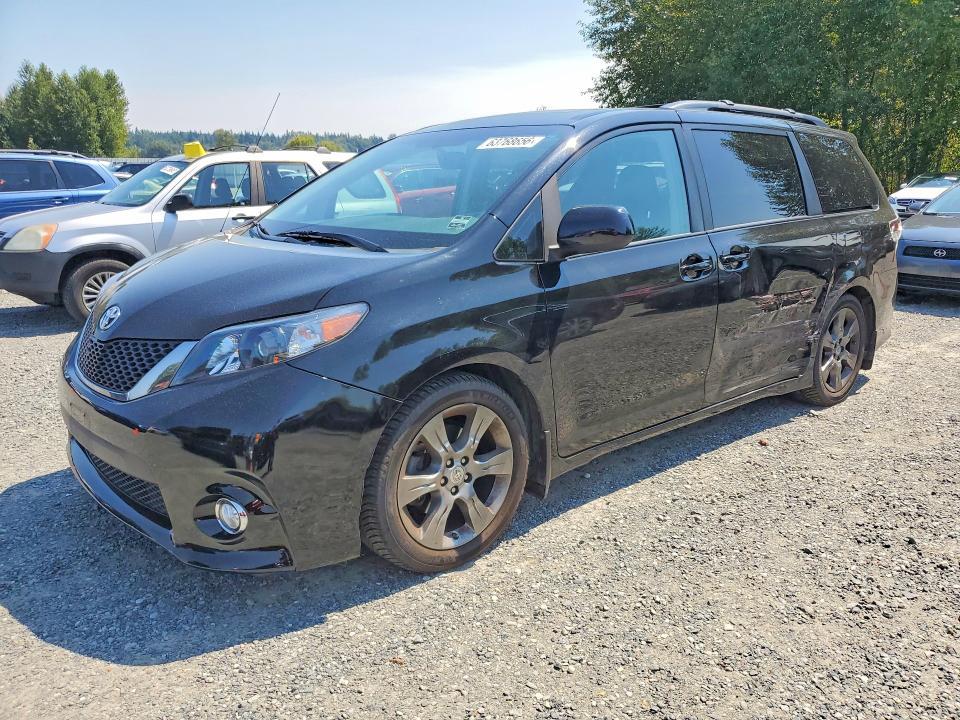 2012 Toyota Sienna — фото 1