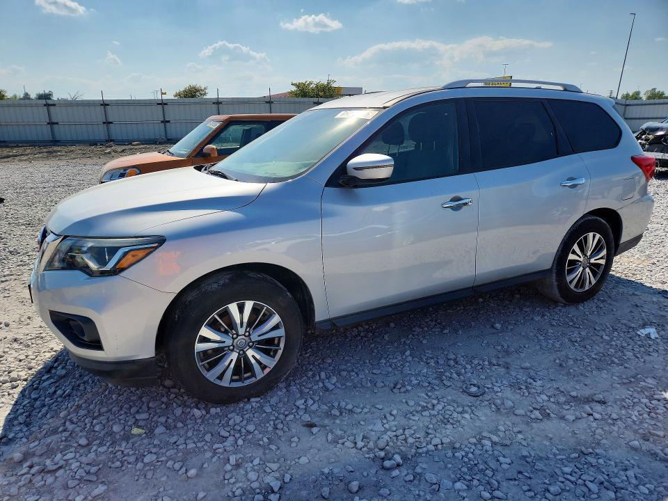 2019 Nissan Pathfinder — фото 1