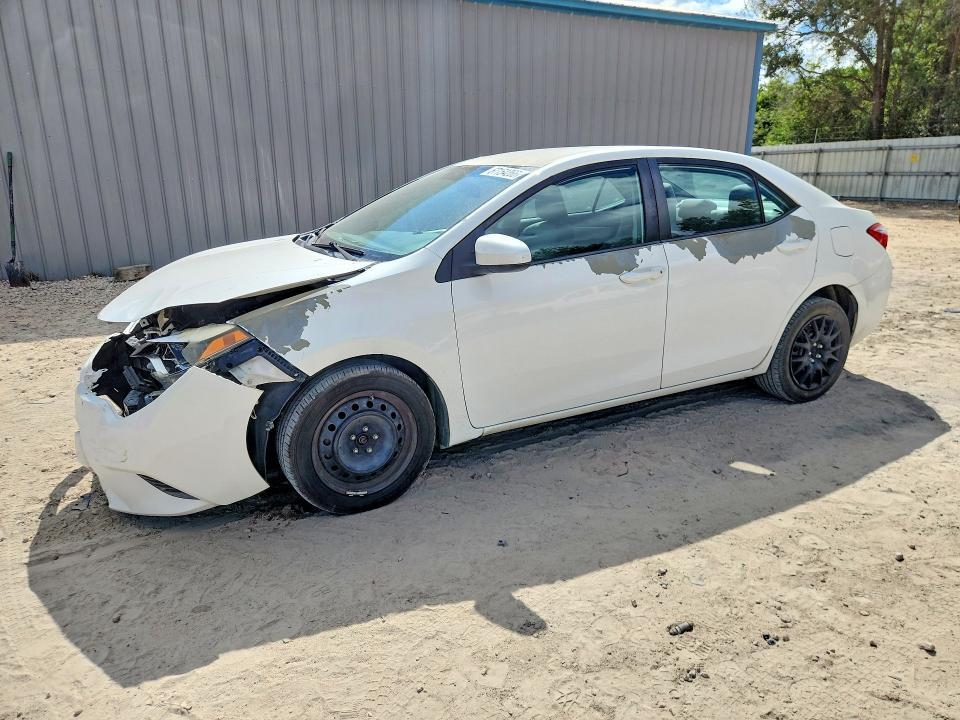 2016 Toyota Corolla — фото 1