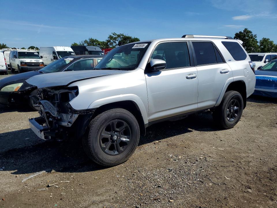 2024 Toyota 4Runner — фото 1