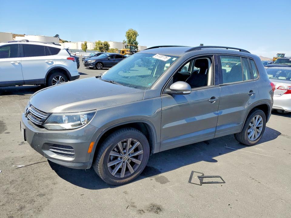 2018 Volkswagen Tiguan Limited — фото 1