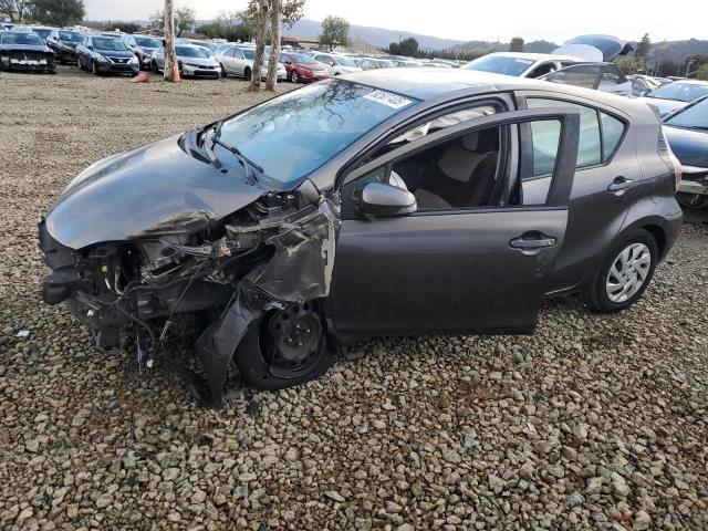 2015 Toyota Prius C — фото 1