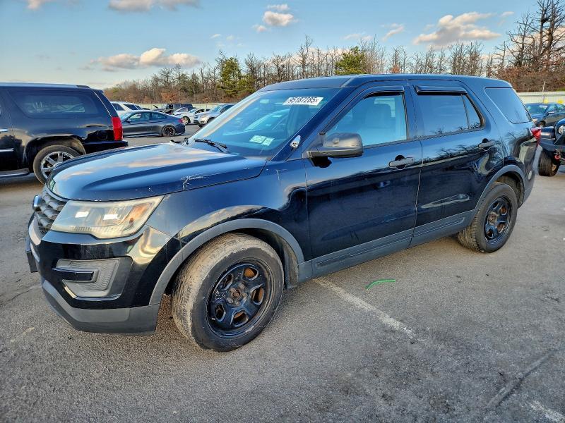 2016 Ford Explorer — фото 1