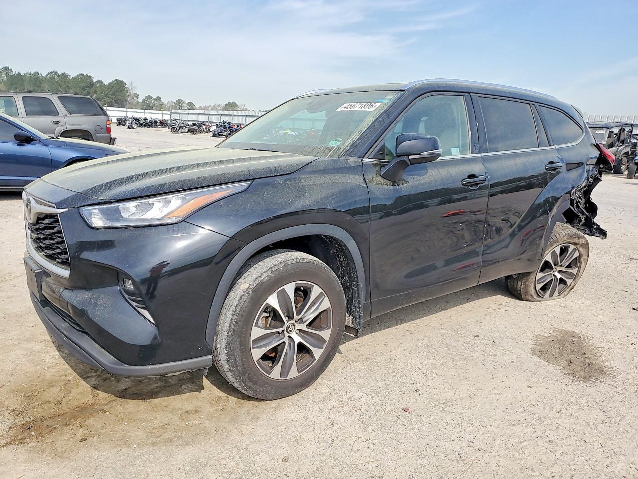 TOYOTA HIGHLANDER