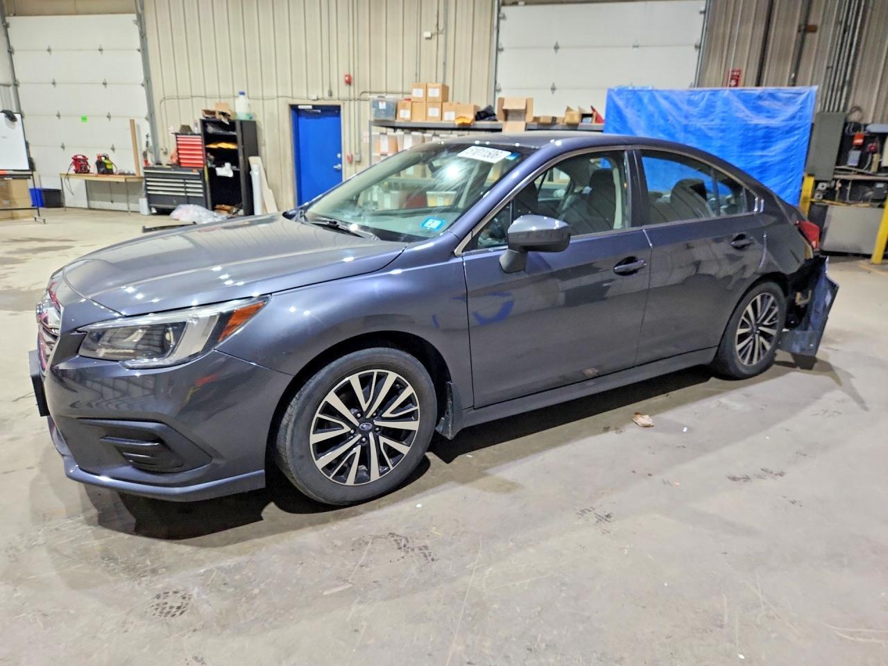 2019 SUBARU LEGACY — фото 1