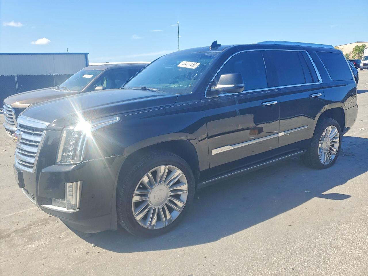 2019 CADILLAC ESCALADE — фото 1