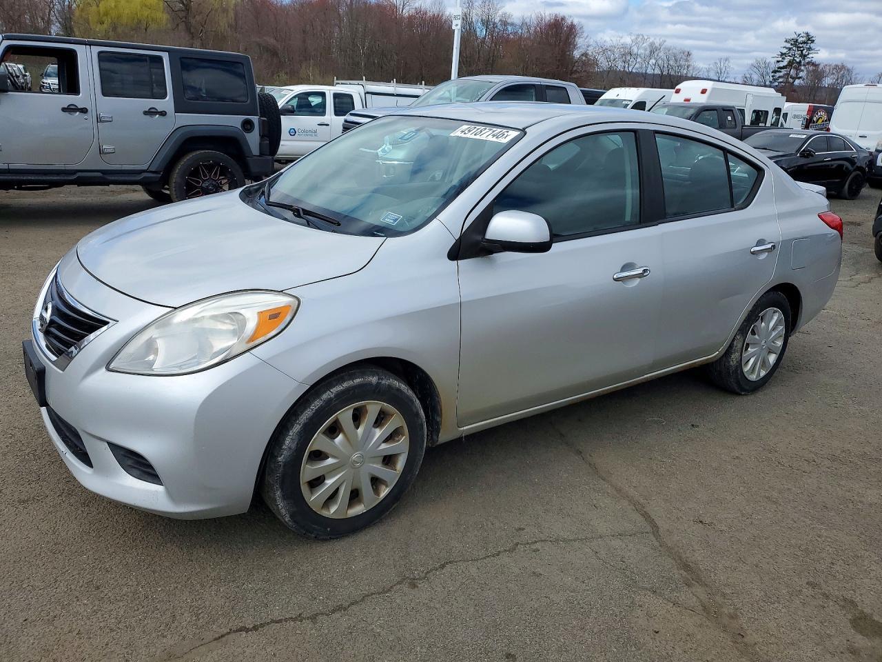 NISSAN VERSA