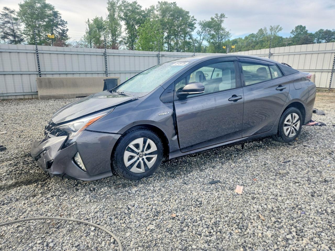 2016 TOYOTA PRIUS — фото 1