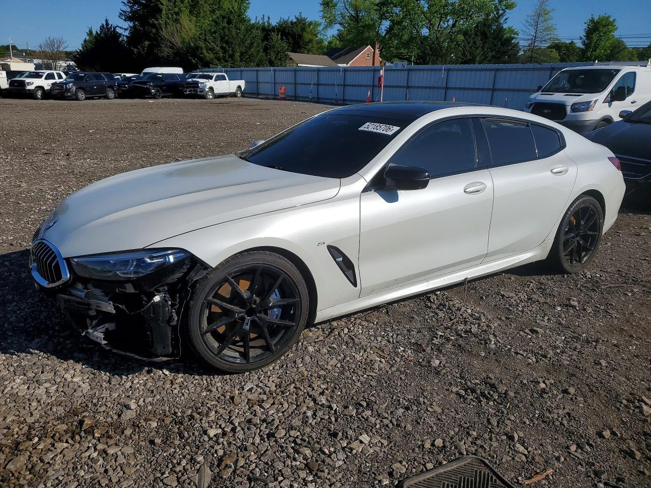 BMW 8 SERIES