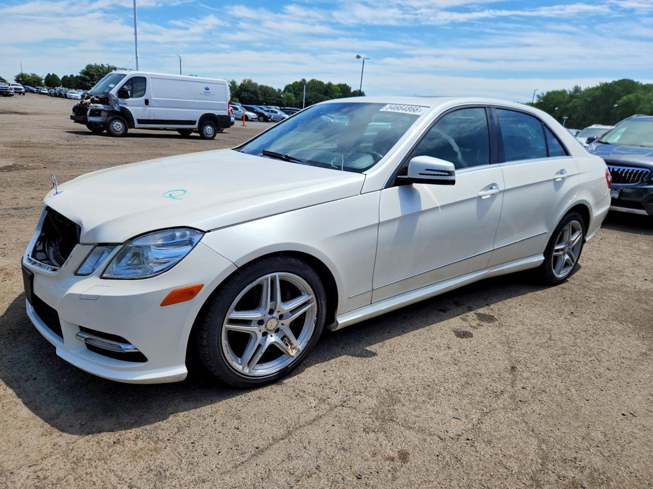 2013 MERCEDES-BENZ E-CLASS — фото 1