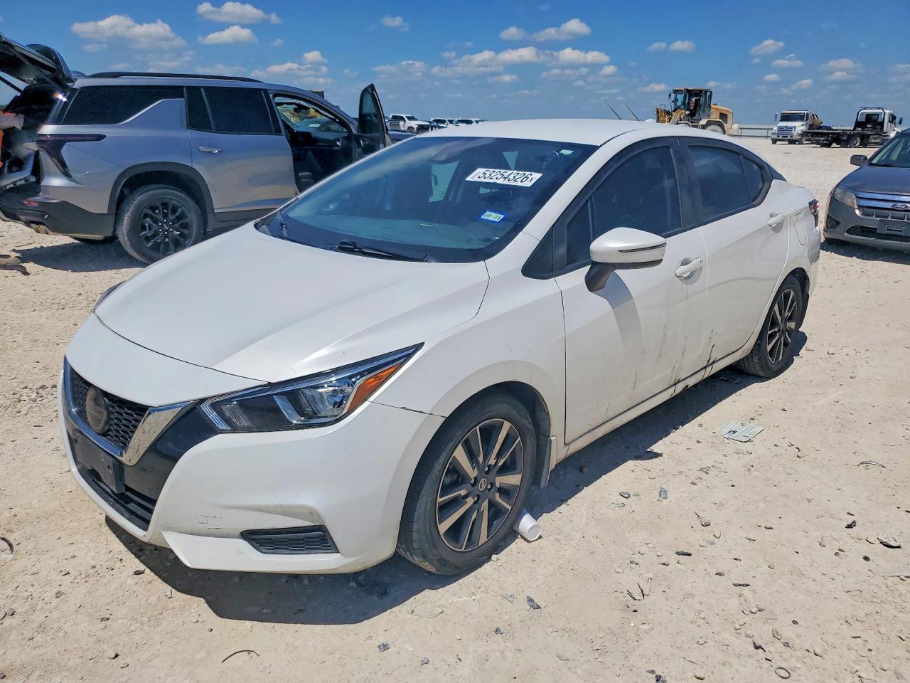 NISSAN VERSA