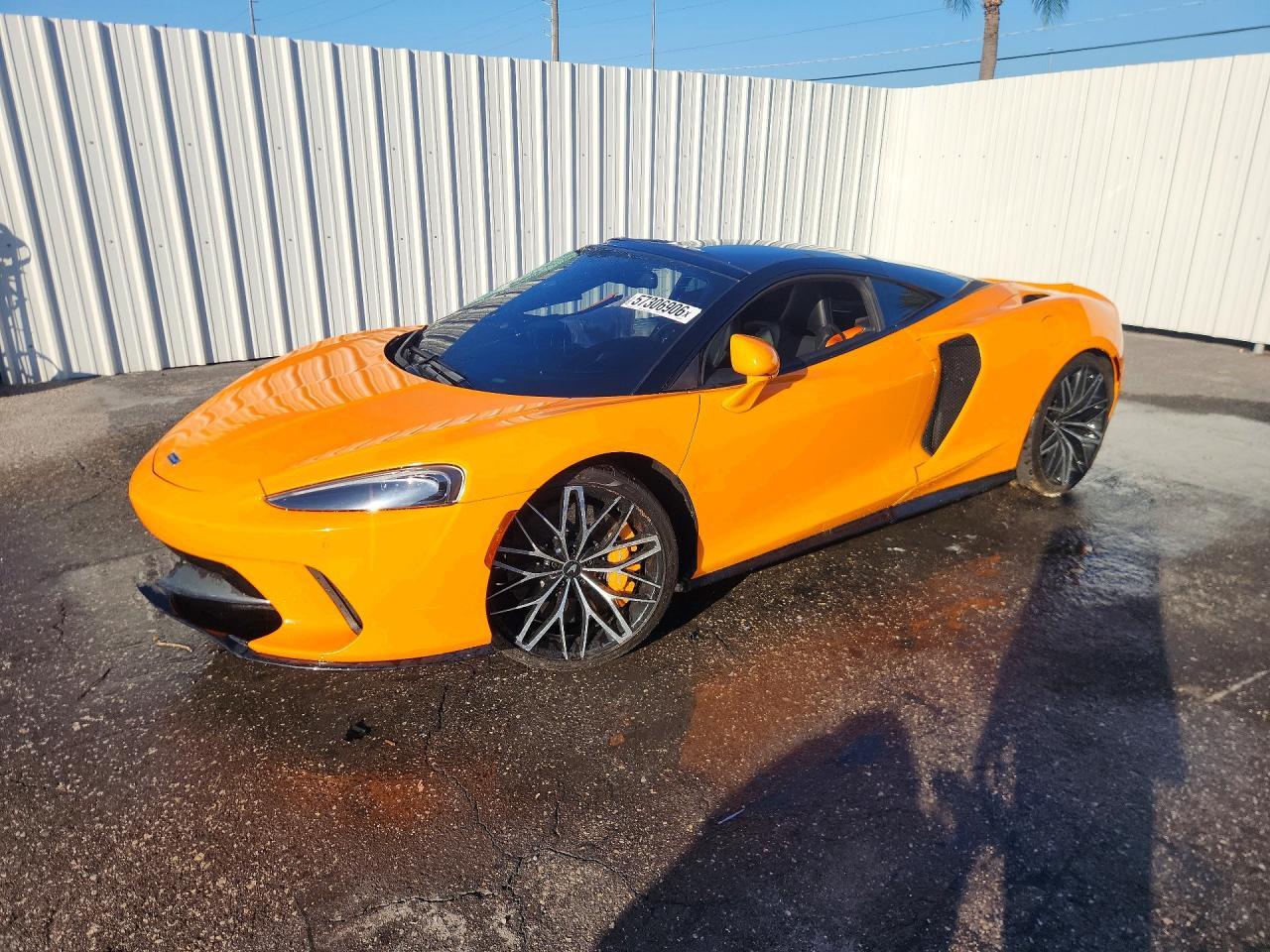 MCLAREN GT