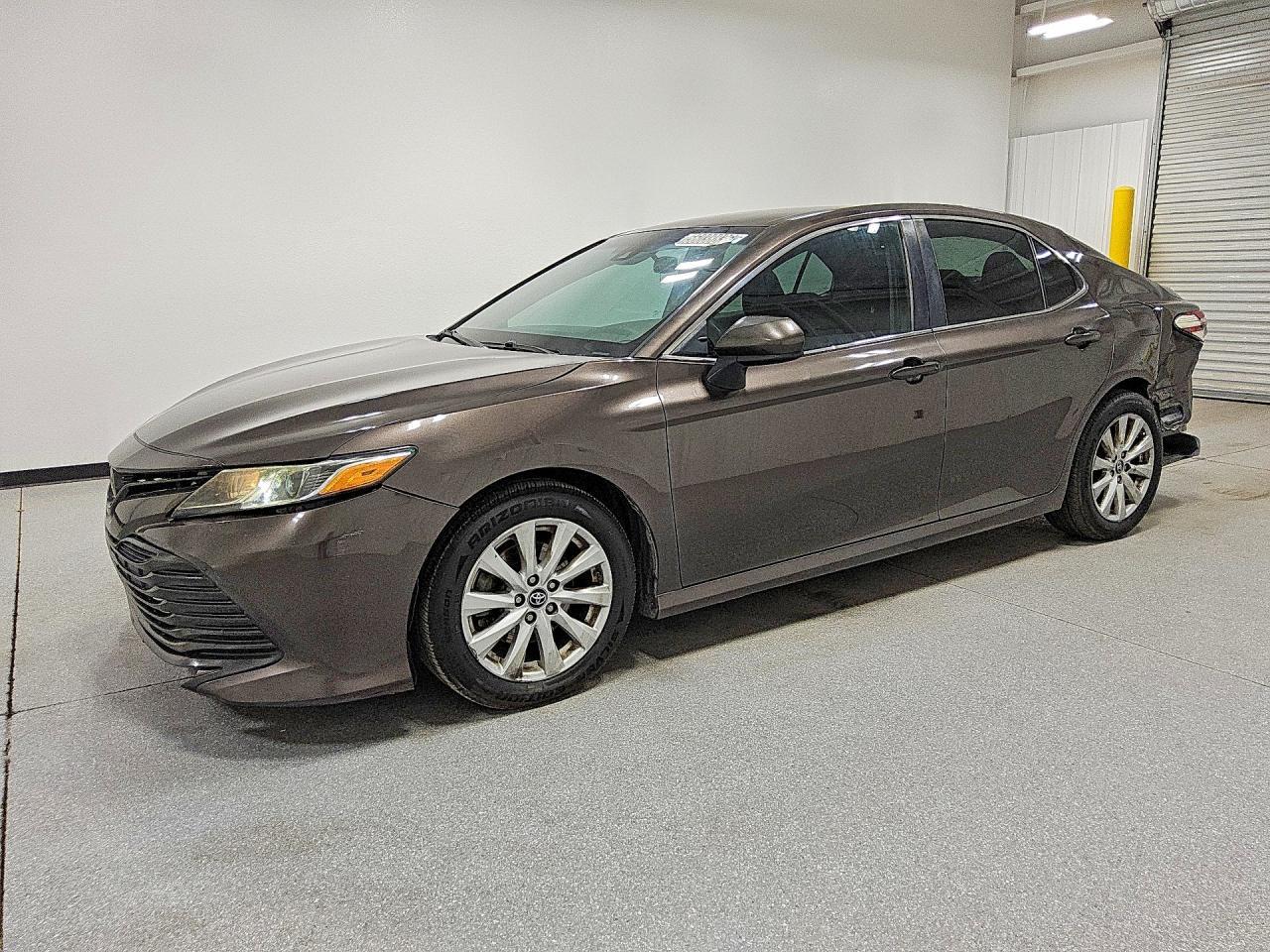 2019 TOYOTA CAMRY — фото 1