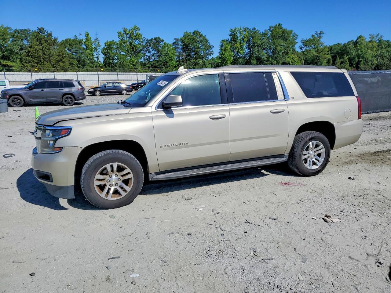 2015 CHEVROLET SUBURBAN — фото 1