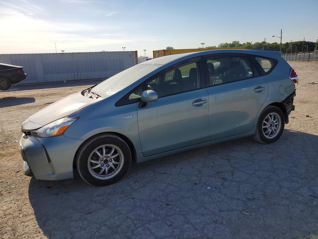 2016 TOYOTA PRIUS V — фото 1