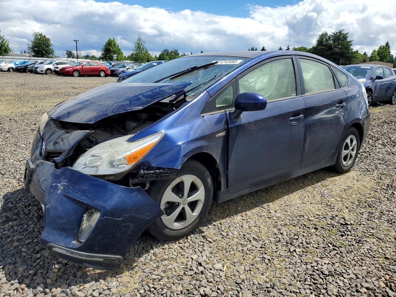 TOYOTA PRIUS