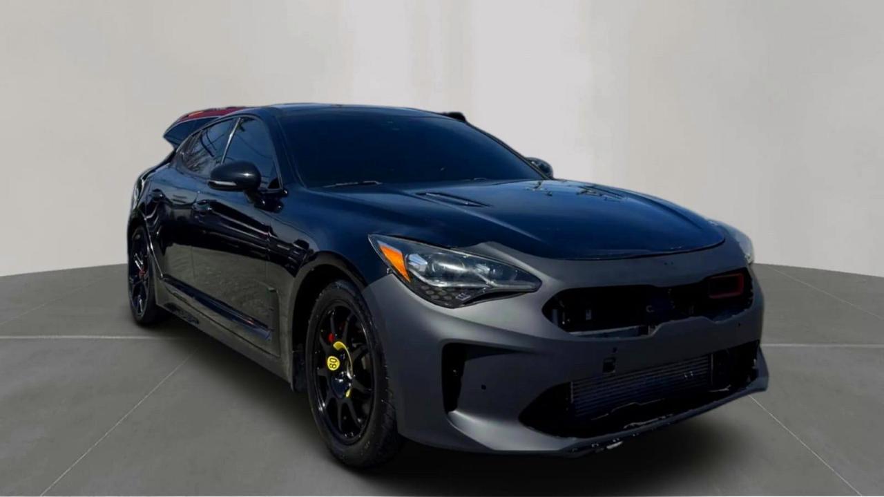 KIA STINGER