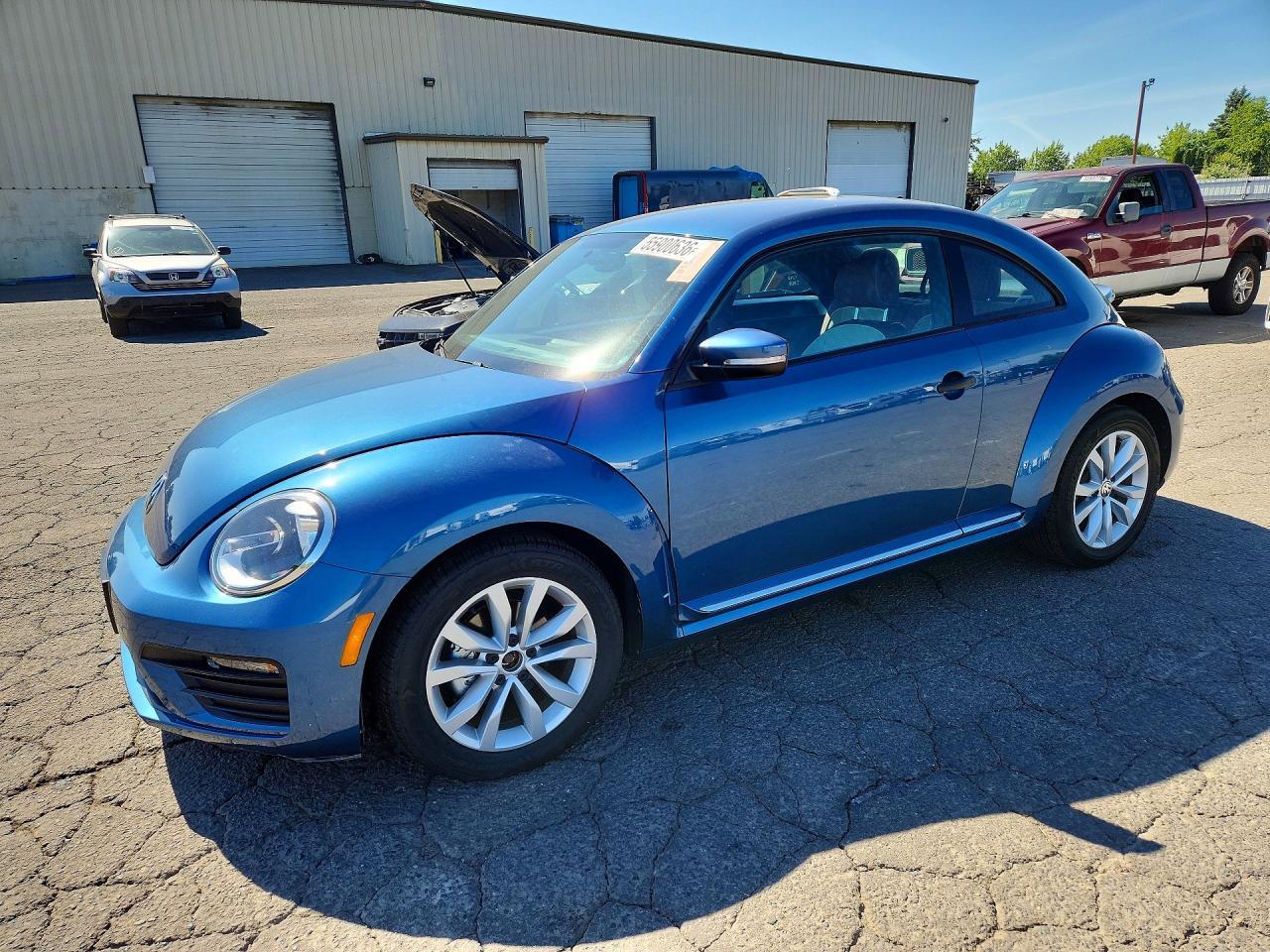 2017 VOLKSWAGEN BEETLE — фото 1