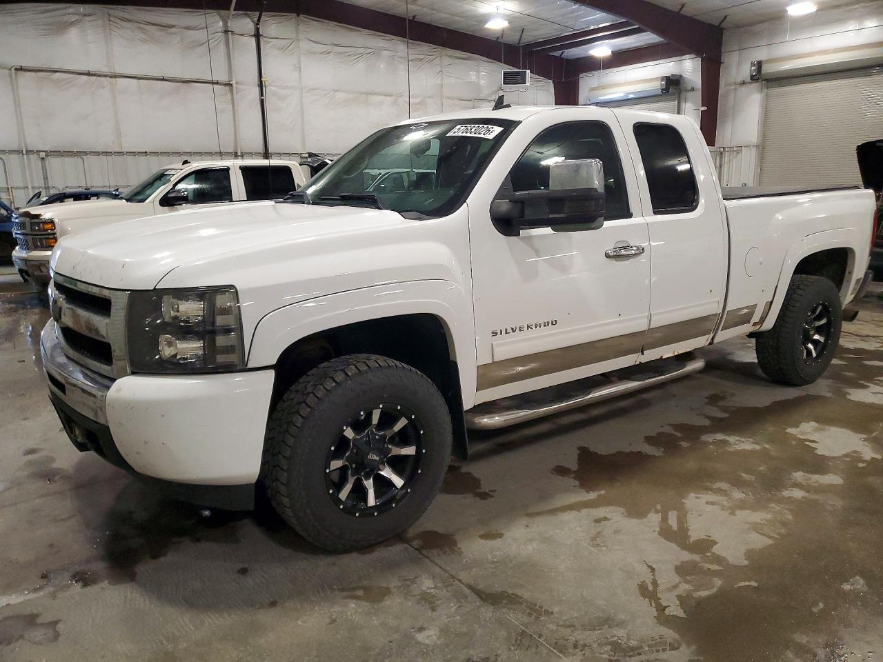 2010 CHEVROLET SILVERADO 1500 — фото 1