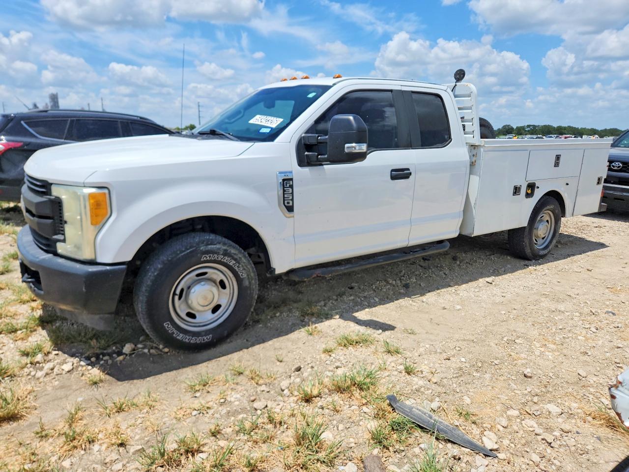 2017 FORD F-350 — фото 1