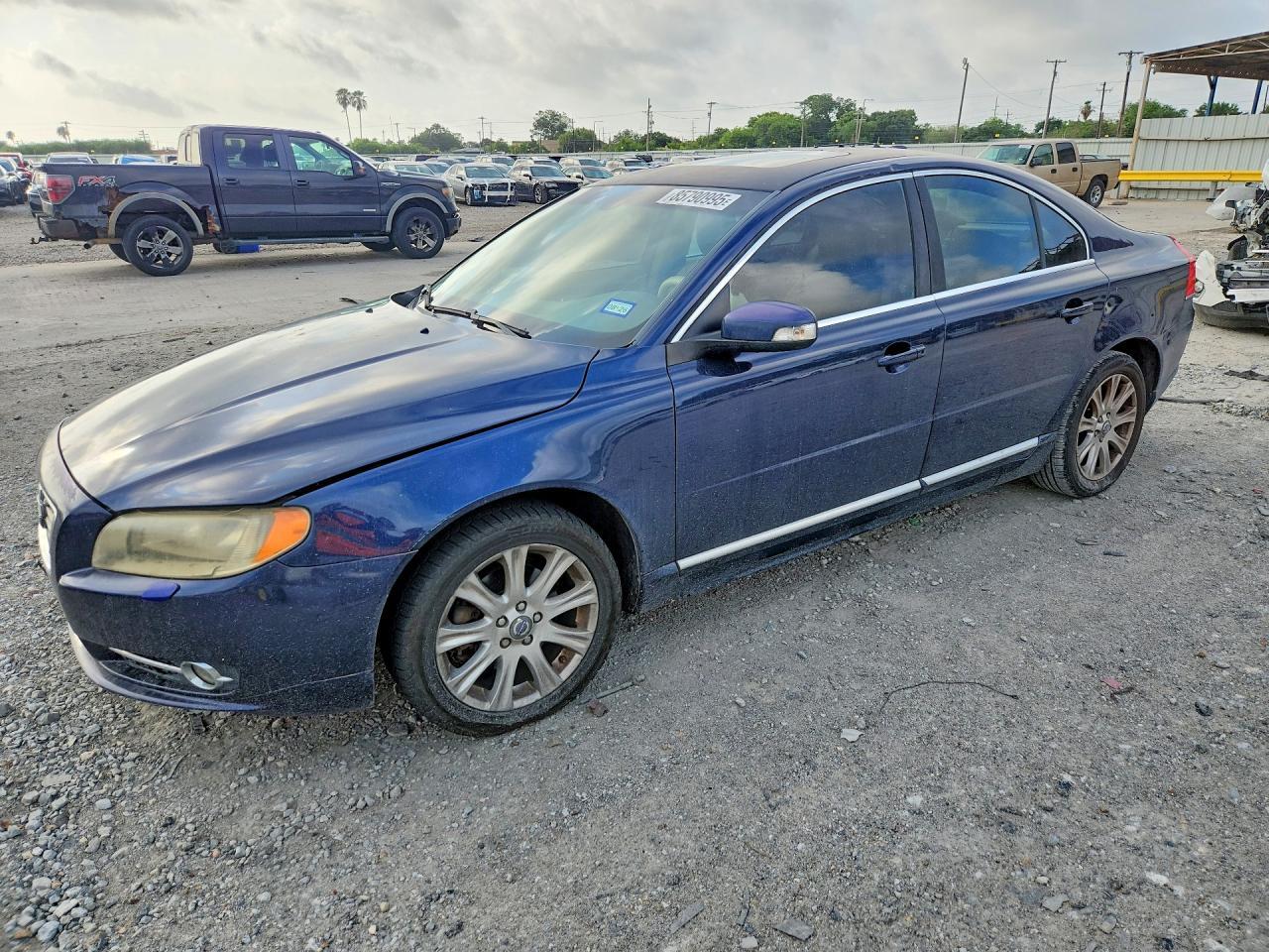 2011 VOLVO S80 — фото 1