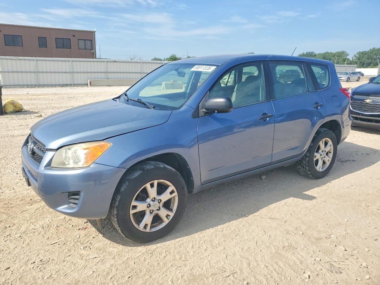 2010 TOYOTA RAV4 — фото 1