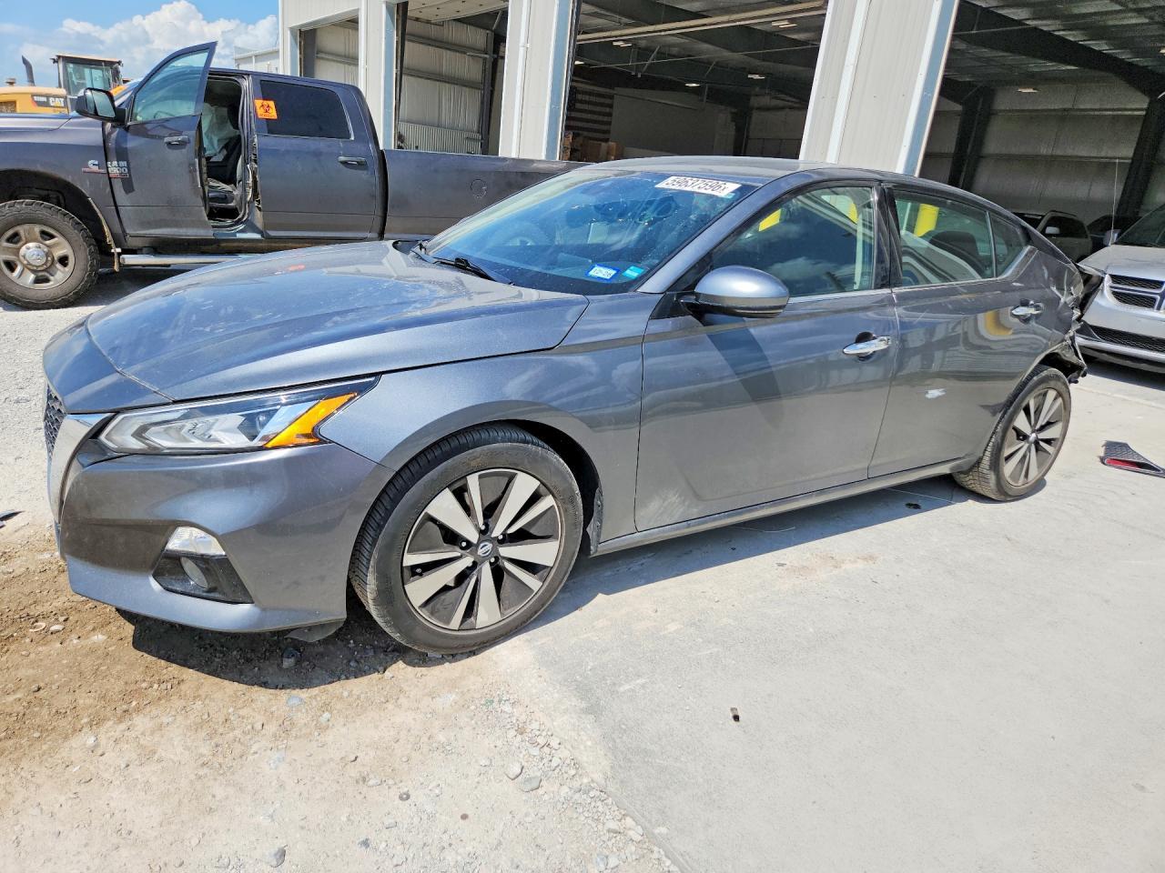 2019 NISSAN ALTIMA — фото 1