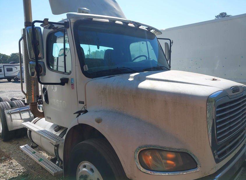 Freightliner M2