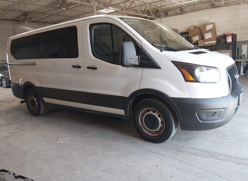 Ford Transit-150 Passenger Van