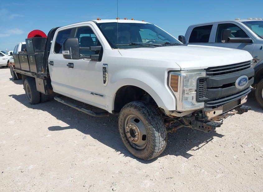 Ford F-350 Chassis