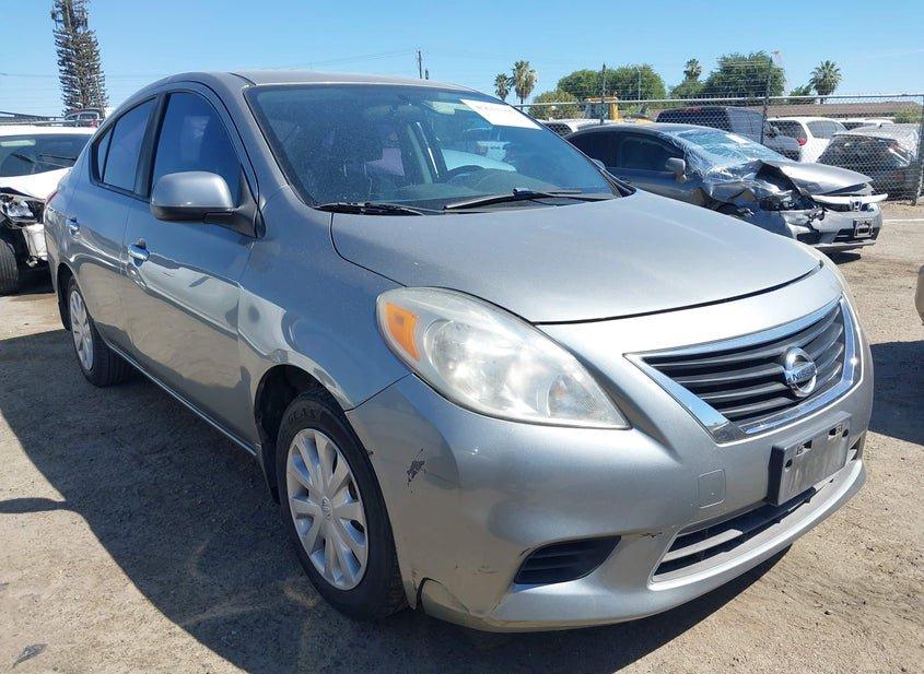 Nissan Versa